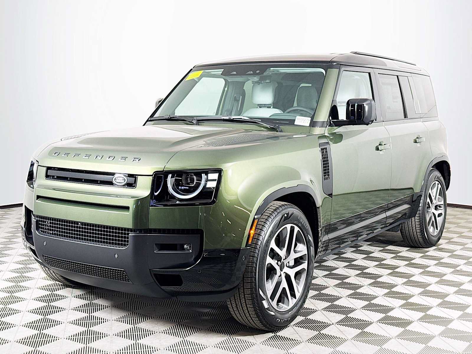 New 2026 Land Rover Defender 110 X-Dynamic SE AWD/4WD image 1