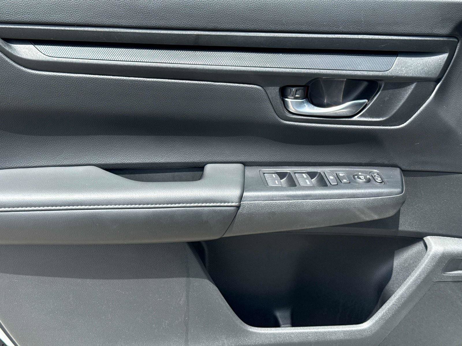 Certified 2023 Honda CR-V EX image 17