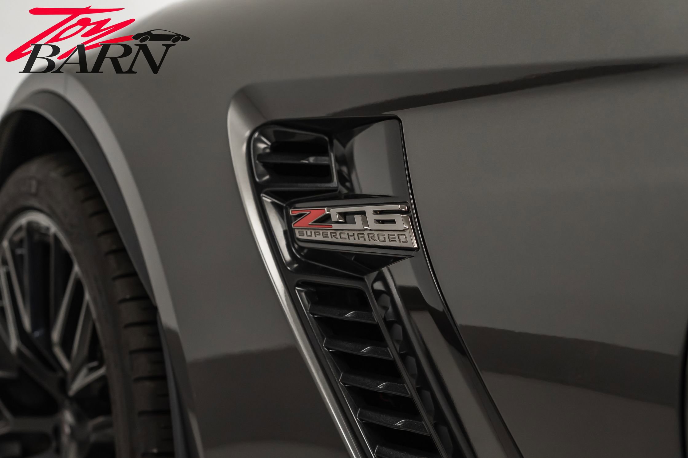 Used 2016 Chevrolet Corvette Z06 w/ 3LZ Preferred Equipment Group image 23