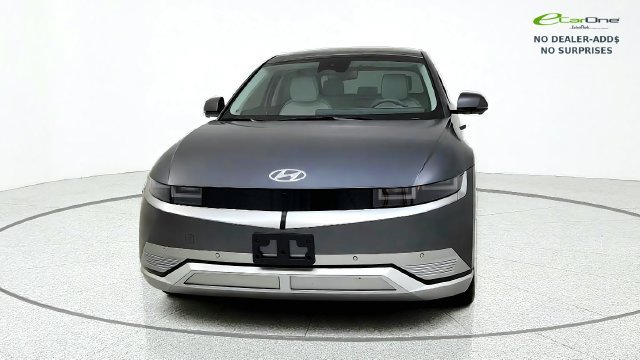 Used 2024 Hyundai Ioniq 5 Limited AWD/4WD image 2