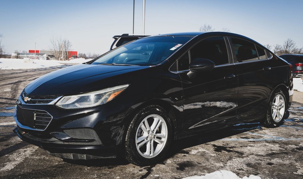 Used 2018 Chevrolet Cruze LT w/ Convenience Package image 17