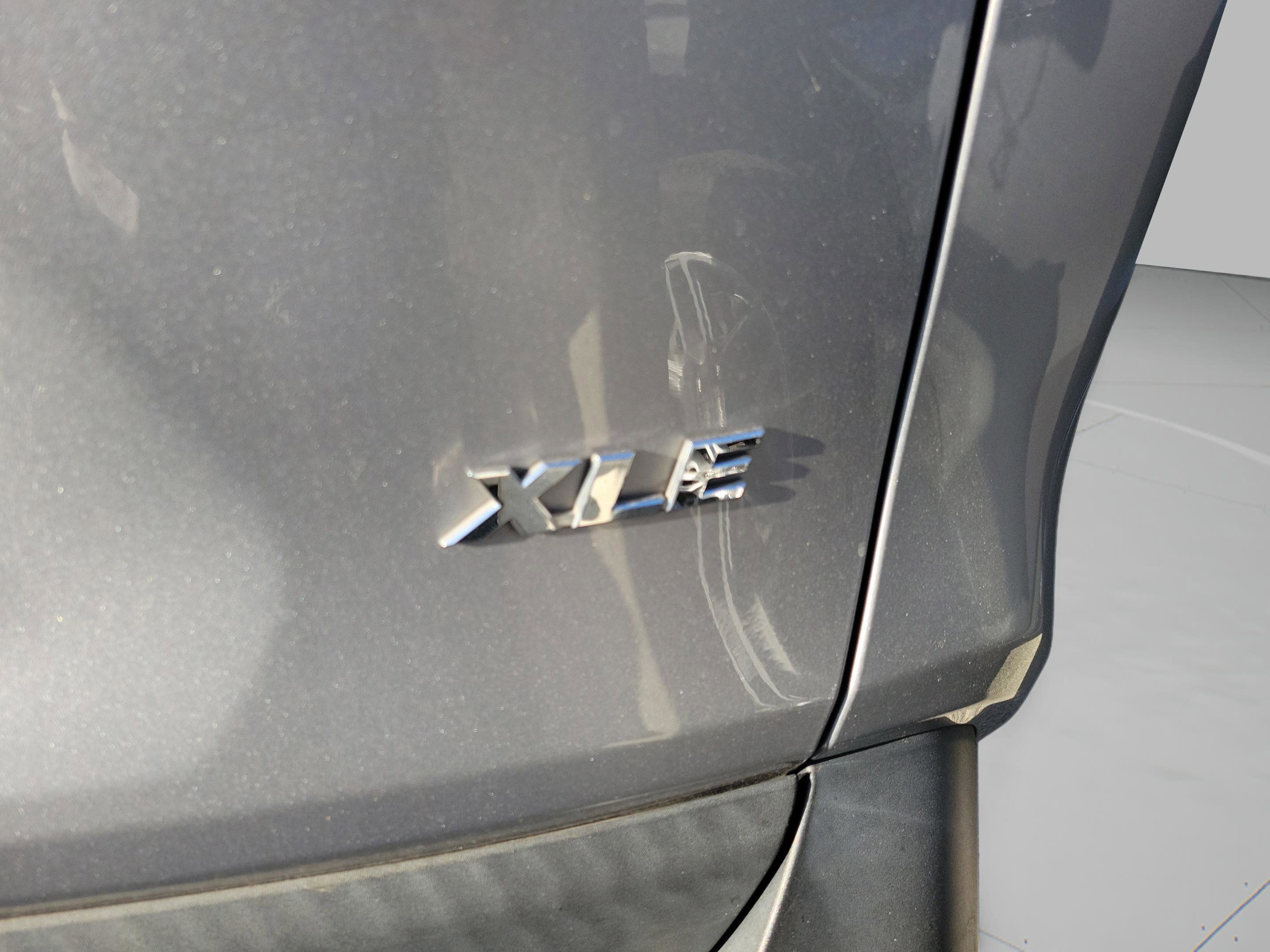 Used 2020 Toyota RAV4 XLE FWD image 20