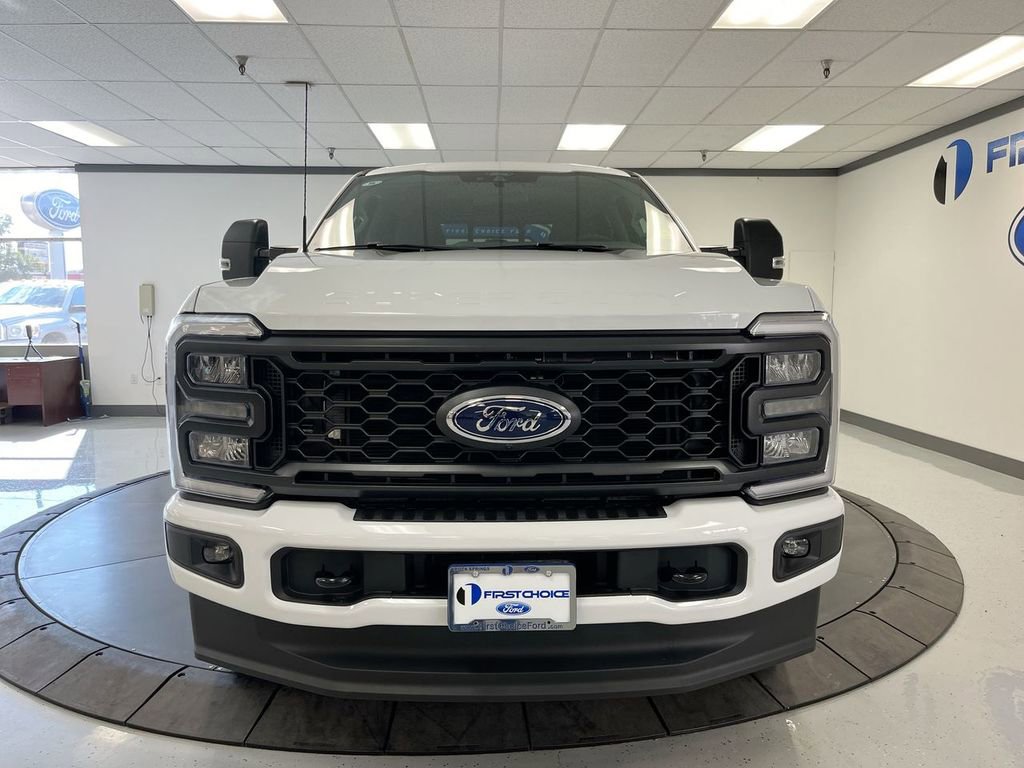 New 2026 Ford F350 4x4 Crew Cab Super Duty image 3