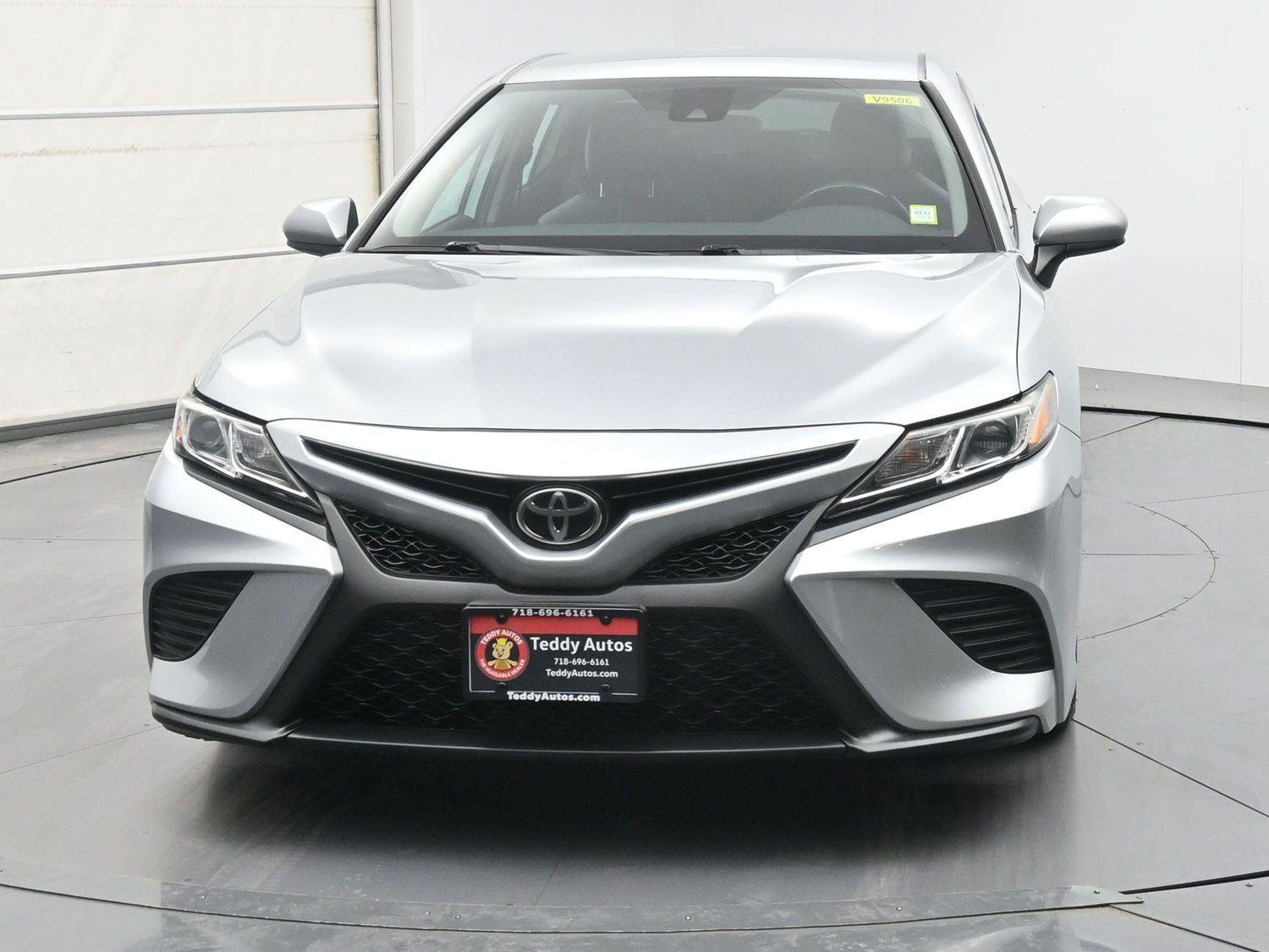 Used 2020 Toyota Camry SE FWD image 25