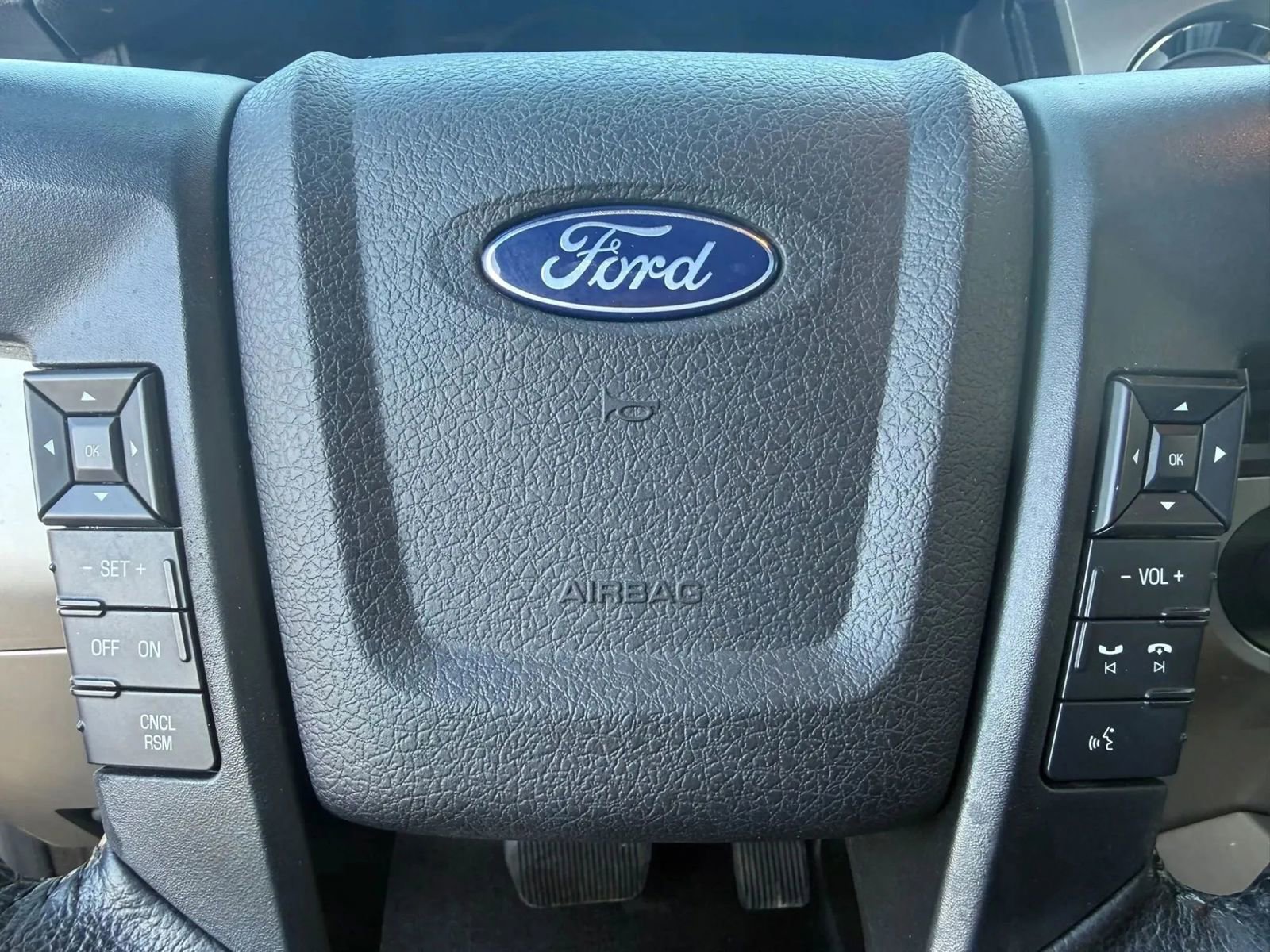 Used 2017 Ford Expedition EL XLT w/ Equipment Group 202A AWD/4WD image 19