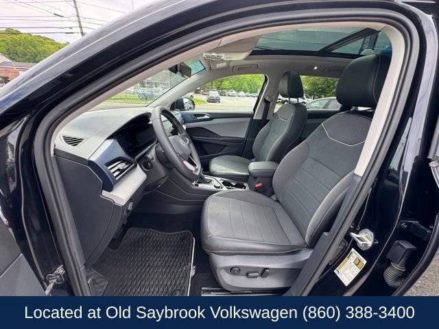 Certified 2023 Volkswagen Taos SE w/ Panoramic Sunroof Package AWD/4WD image 30