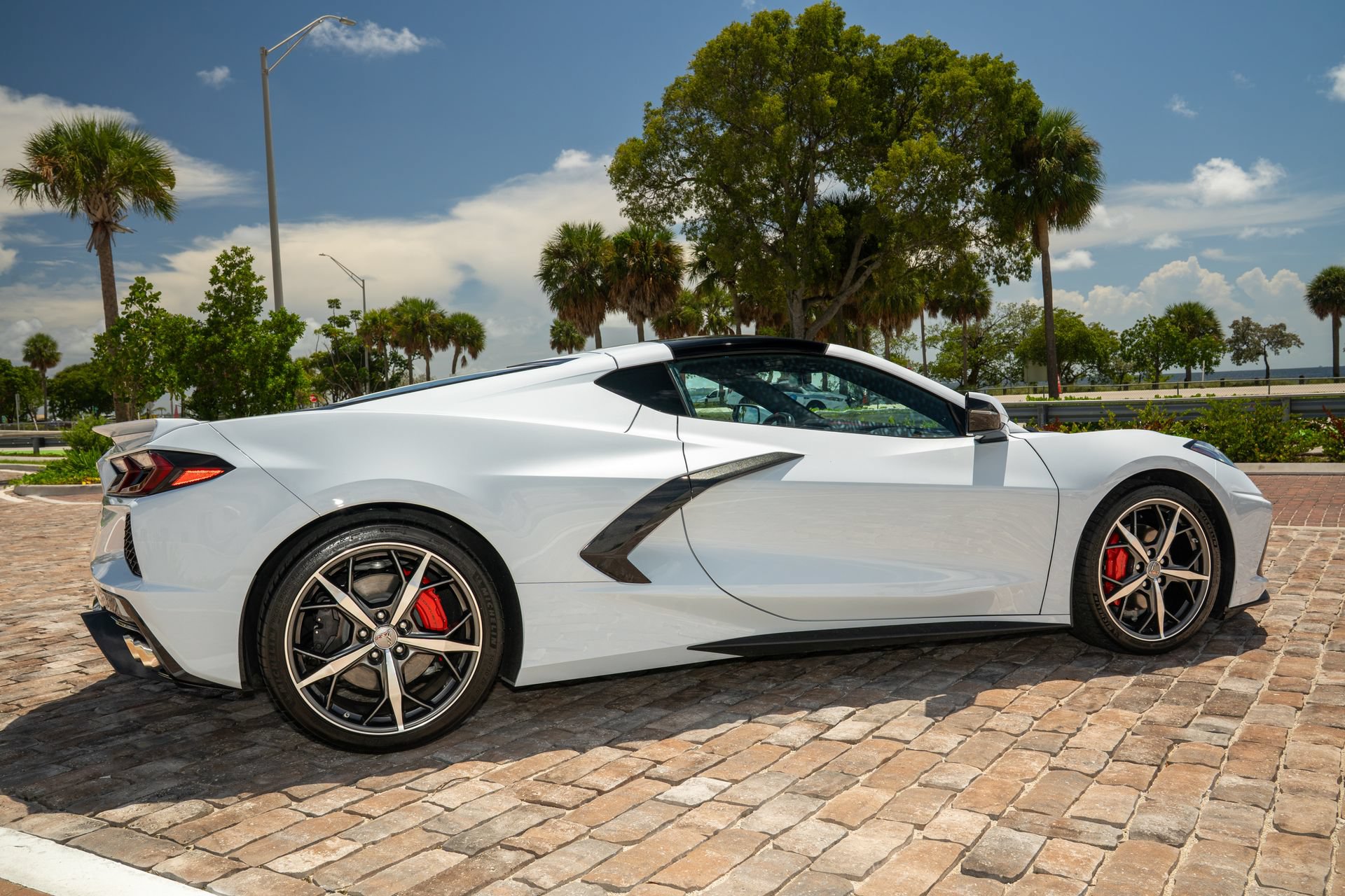 Used 2022 Chevrolet Corvette Stingray Coupe w/ Engine Appearance Package RWD image 16