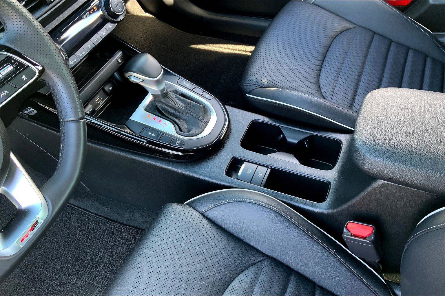 Used 2024 Kia Forte GT-Line w/ GT-Line Premium Package image 16