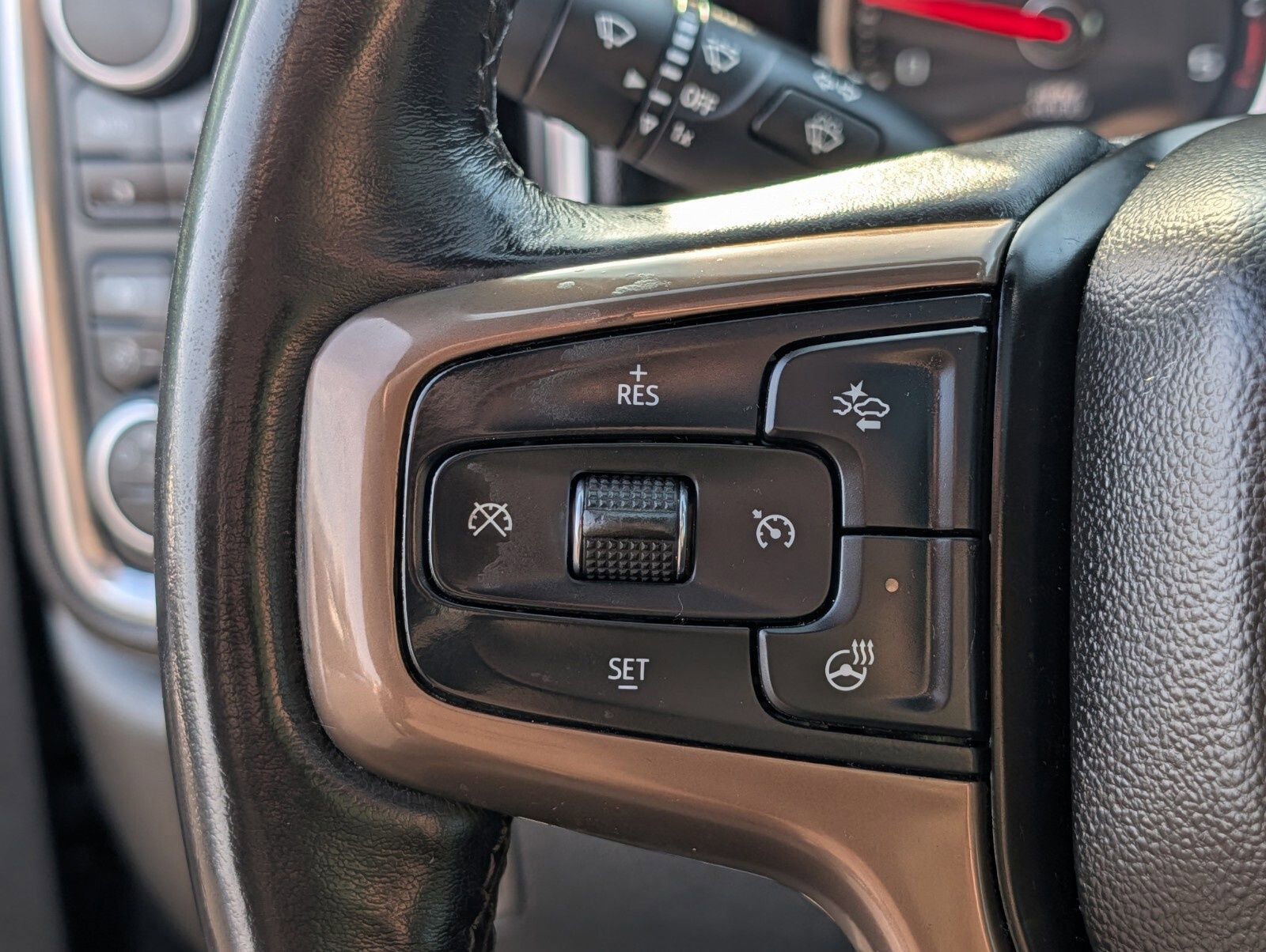 Used 2022 Chevrolet Silverado 3500 High Country image 38