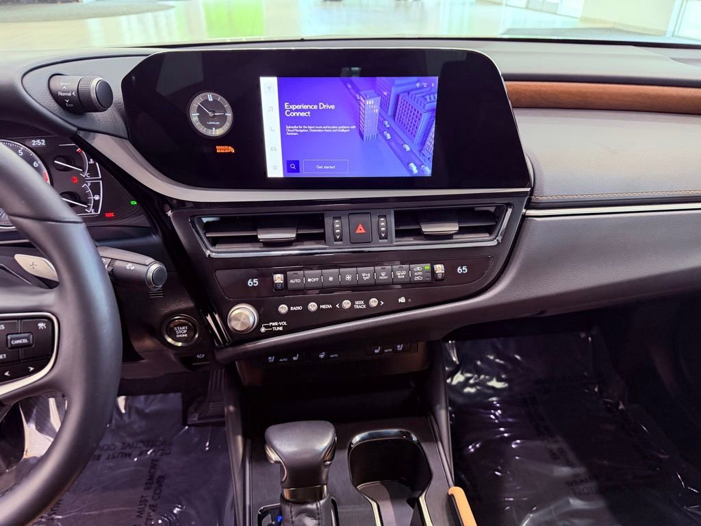 Certified 2024 Lexus ES 350 w/ Premium Package FWD image 22