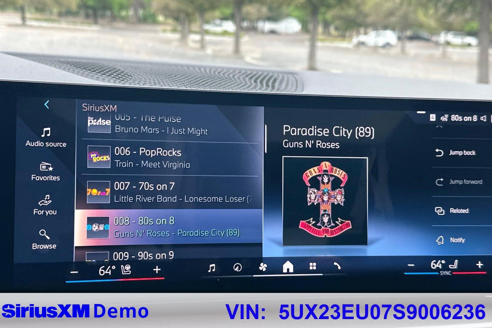 Used 2025 BMW X5 xDrive40i w/ M Sport Package image 40