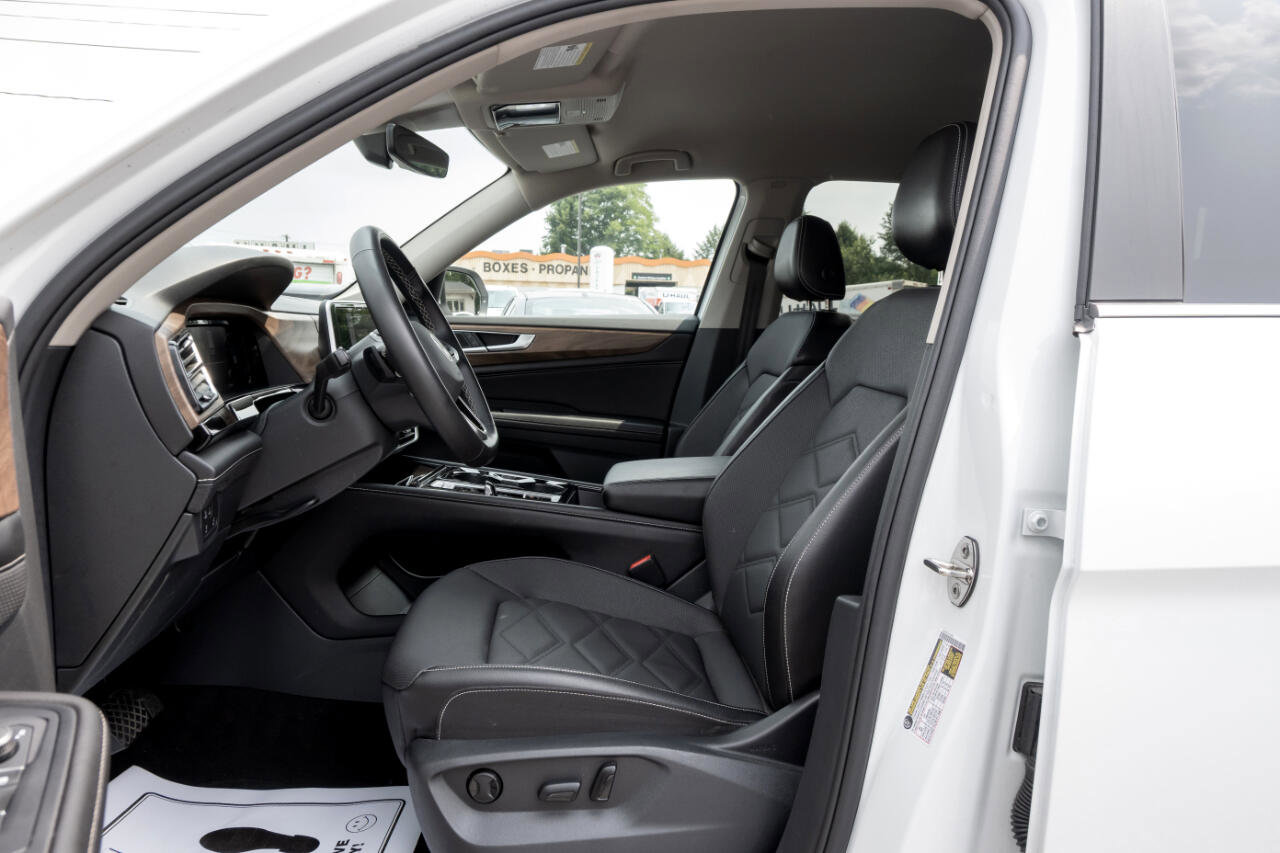 Used 2024 Volkswagen Atlas SE image 13