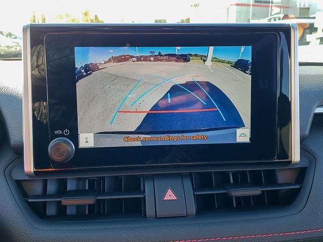 Used 2024 Toyota RAV4 SE image 17