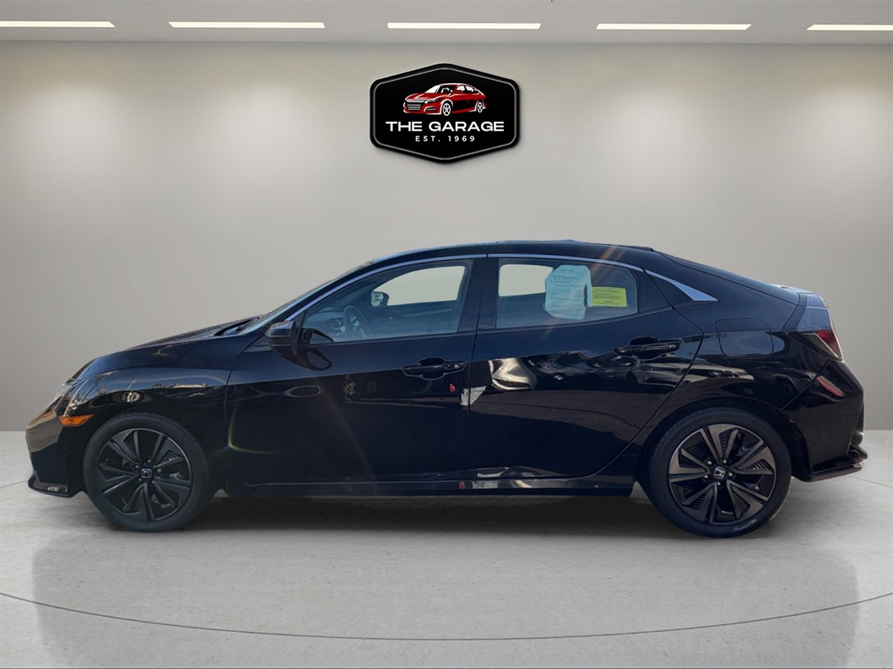 Used 2017 Honda Civic EX image 4