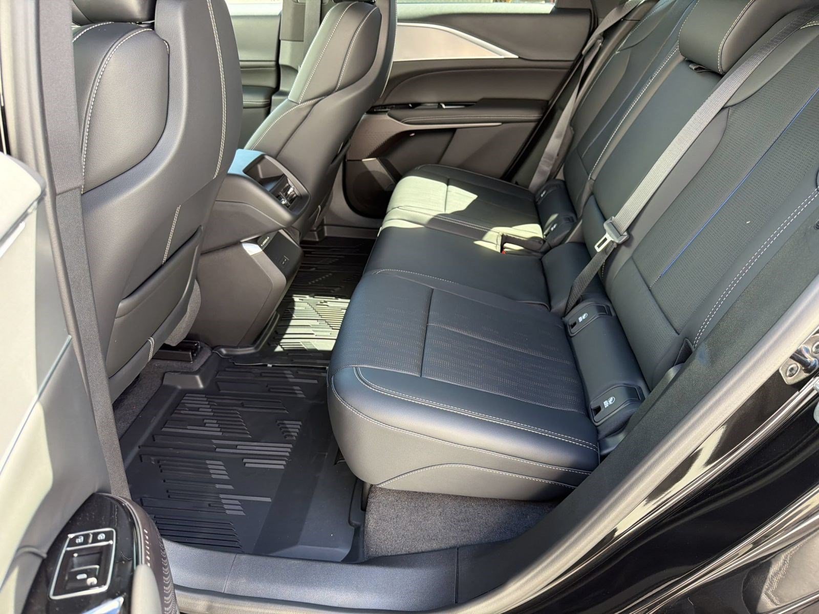 New 2027 Cadillac Lyriq Sport RWD image 23