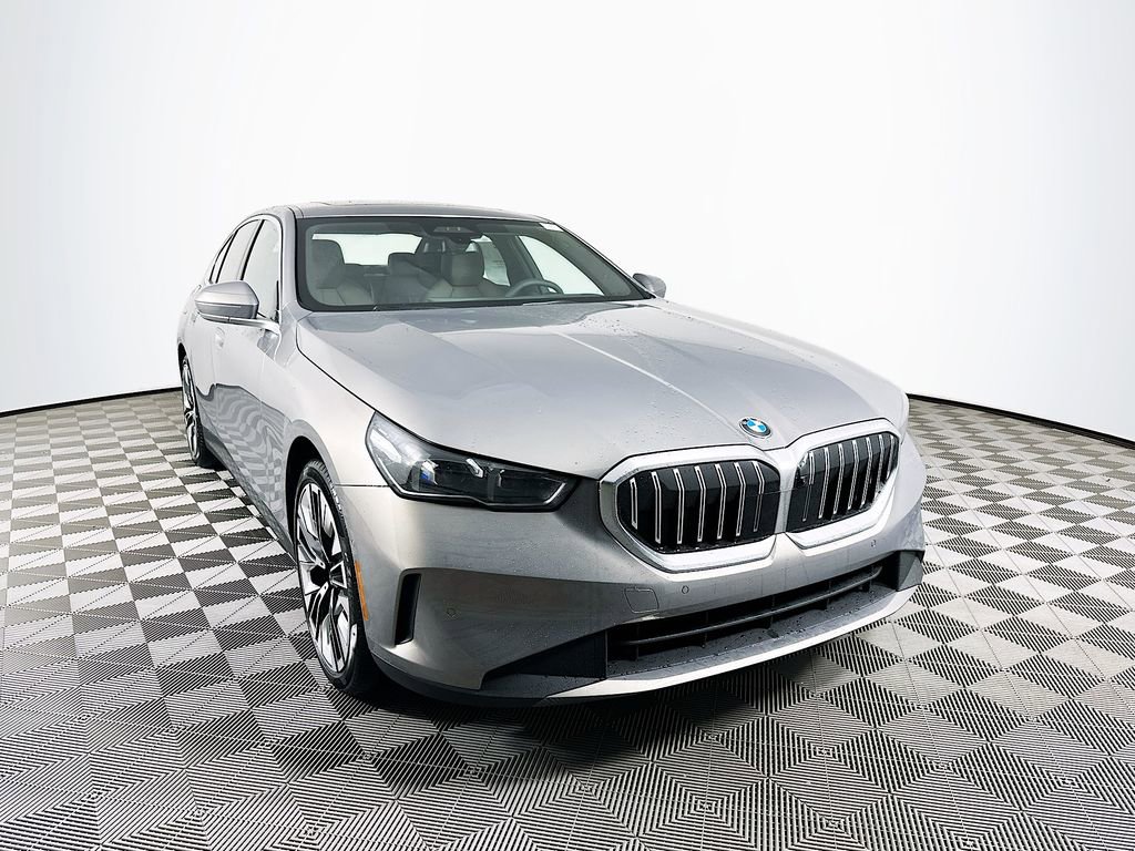 New 2026 BMW 530i xDrive video 2