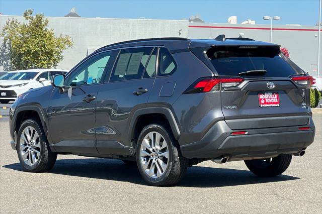 Certified 2021 Toyota RAV4 XLE Premium AWD/4WD image 7