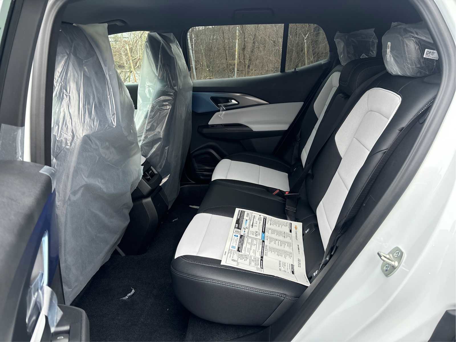 New 2026 Chevrolet Equinox EV LT image 11