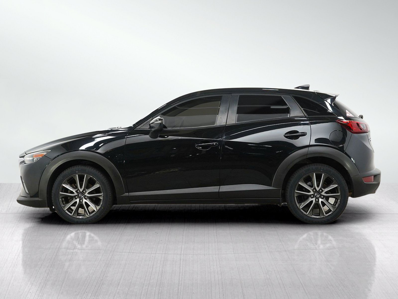 Used 2017 MAZDA CX-3 Touring AWD/4WD image 2