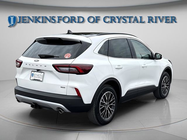 New 2026 Ford Escape SE w/ Class II Trailer Tow Package image 17