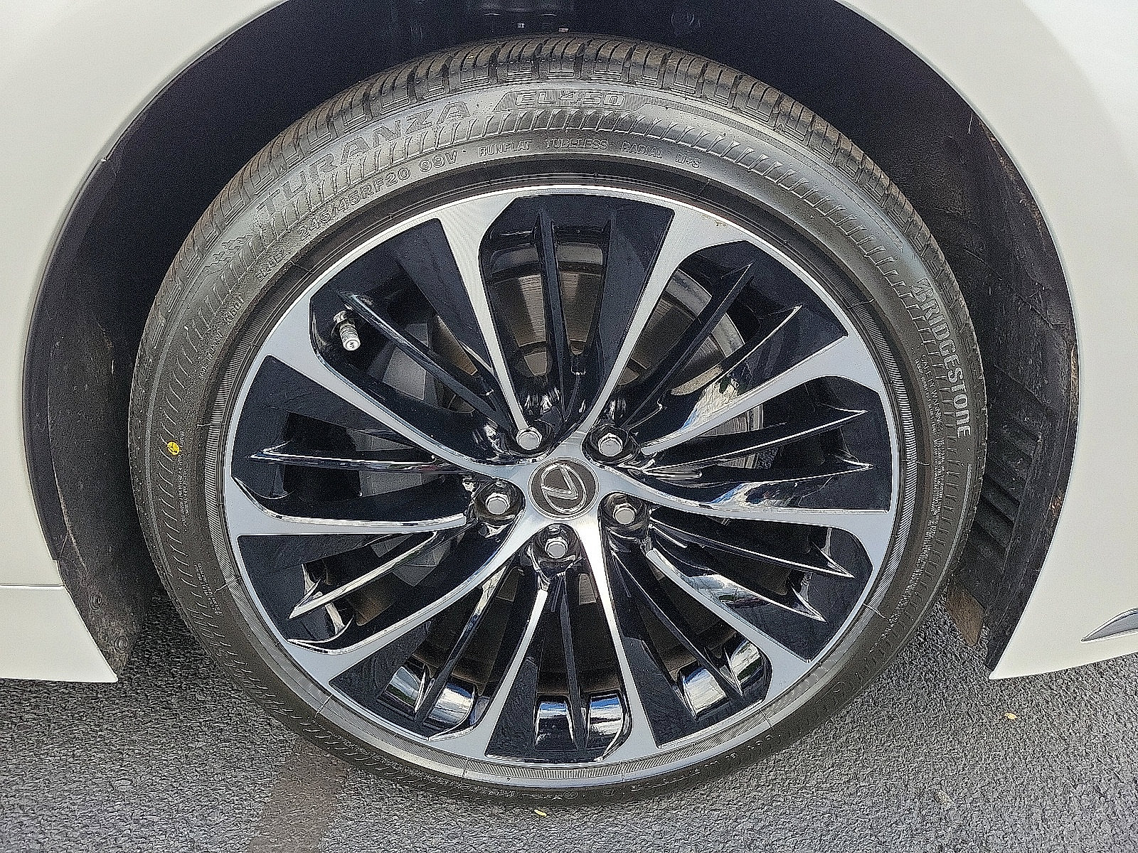Used 2022 Lexus LS 500 AWD w/ Luxury Package image 27