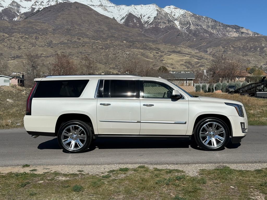 Used 2015 Cadillac Escalade ESV Premium RWD image 8