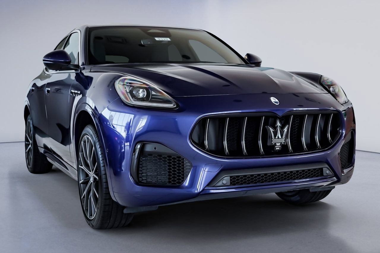 New 2025 Maserati Grecale GT image 9