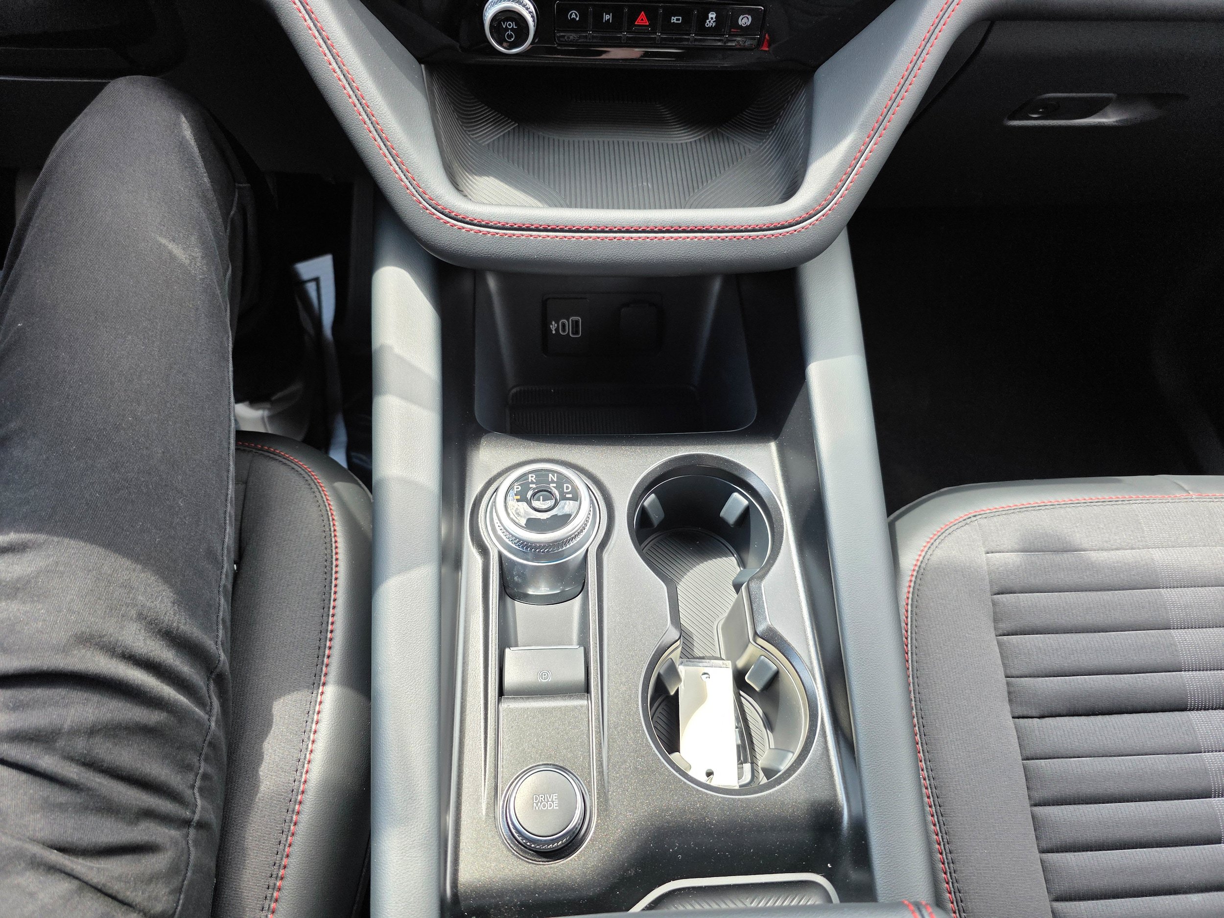 New 2026 Ford Explorer ST-Line AWD/4WD image 14