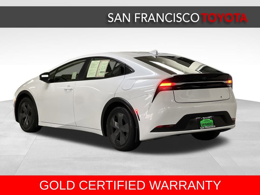 Certified 2024 Toyota Prius Prime SE image 3