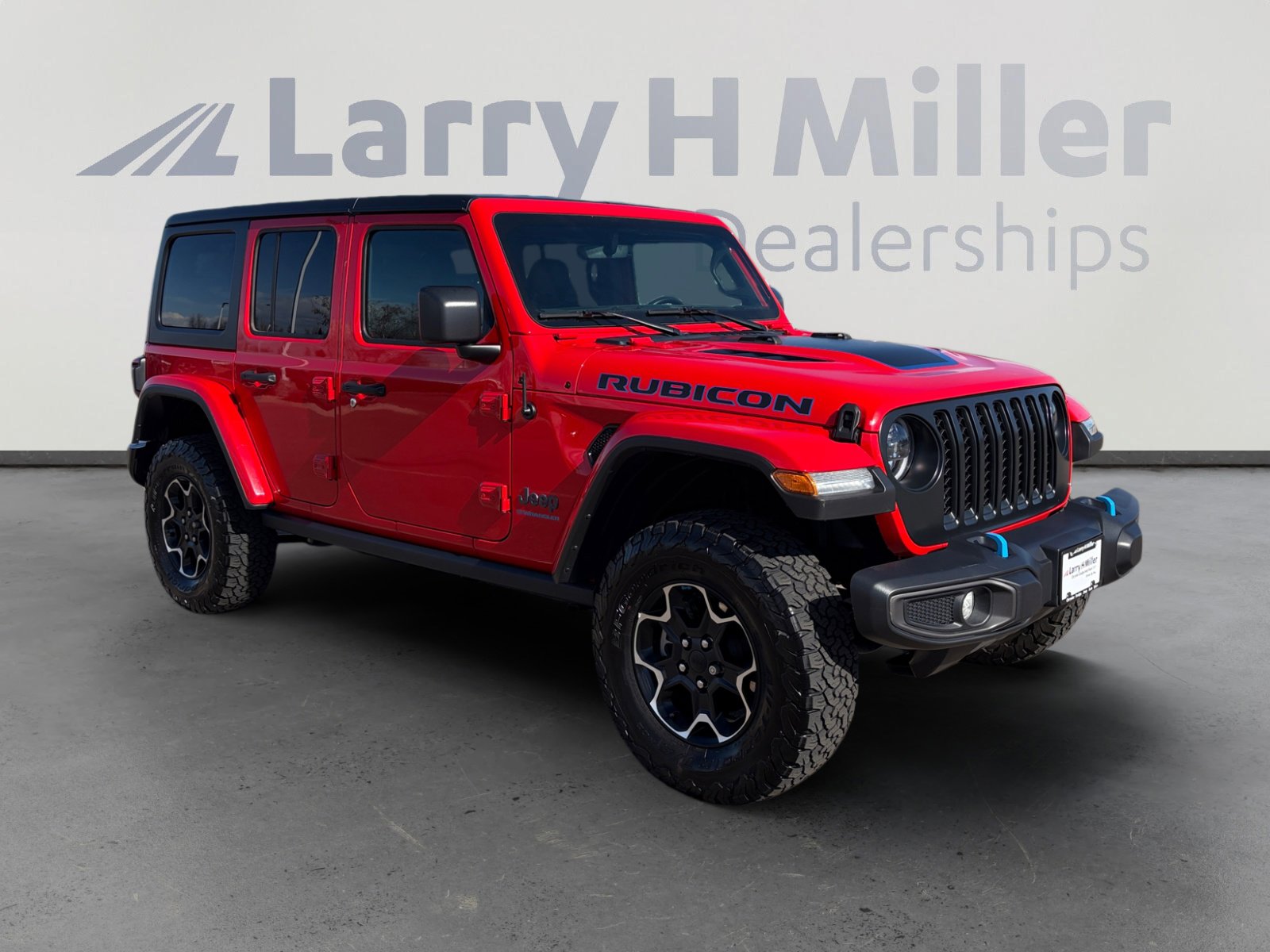 Used 2023 Jeep Wrangler Unlimited Rubicon 4xe w/ Cold Weather Group image 8