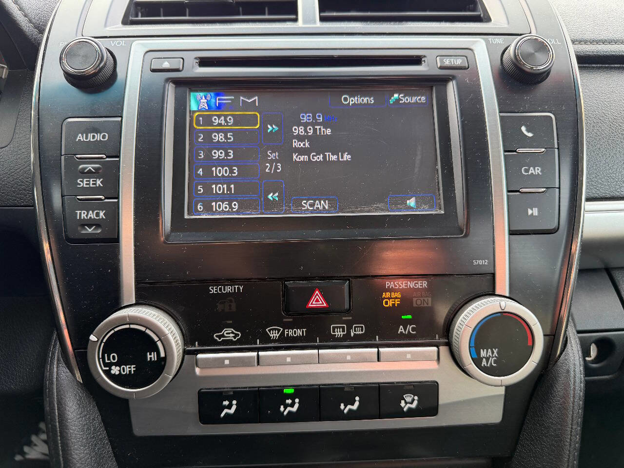 Used 2012 Toyota Camry SE image 18