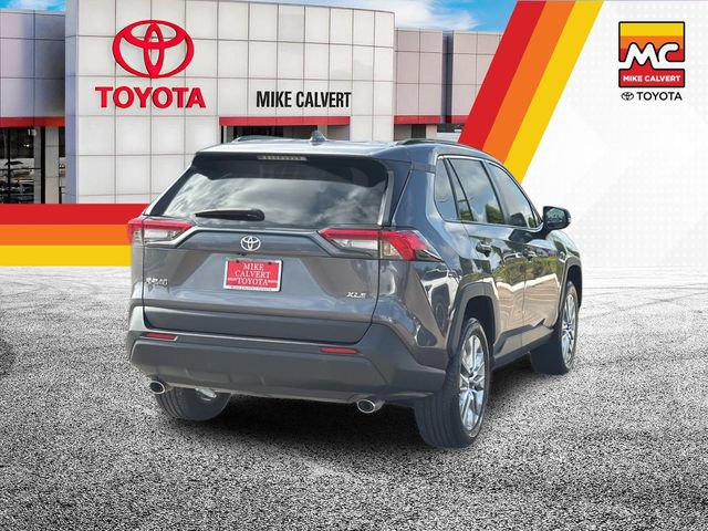 Used 2024 Toyota RAV4 XLE Premium FWD image 5