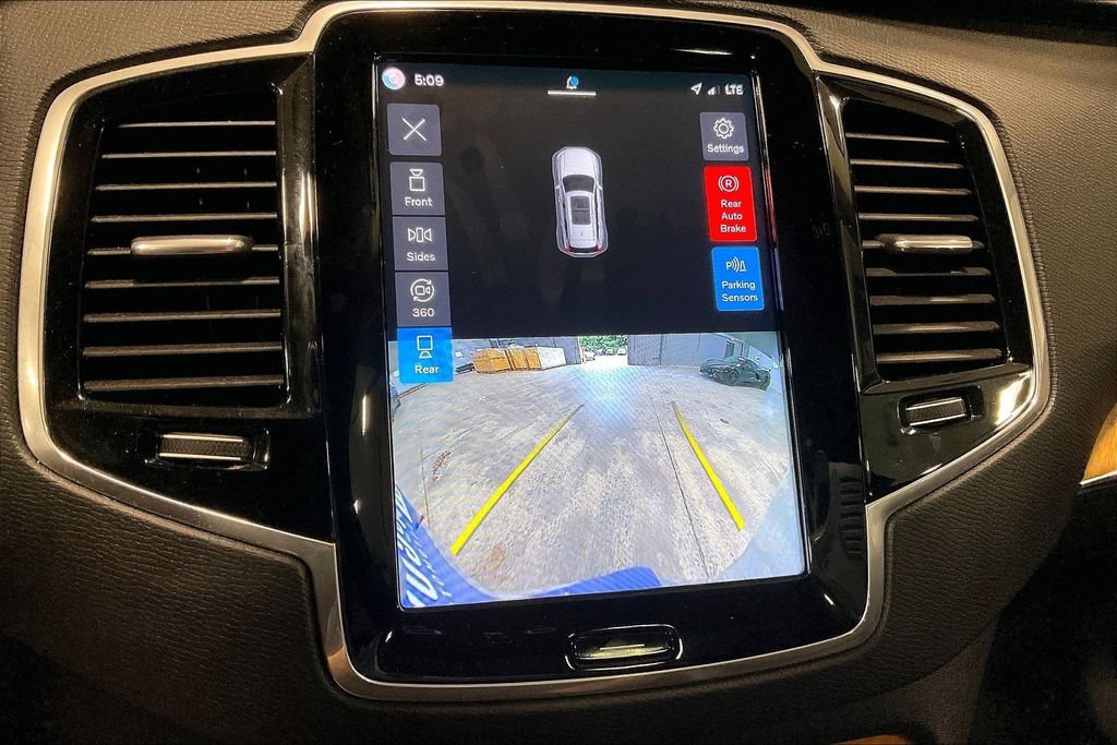 Certified 2023 Volvo XC90 B6 Plus w/ Protection Package Premier AWD/4WD image 14
