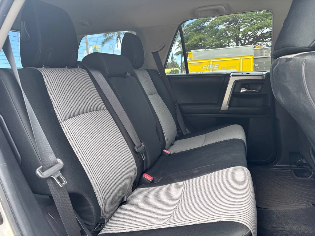 Used 2016 Toyota 4Runner SR5 RWD image 10