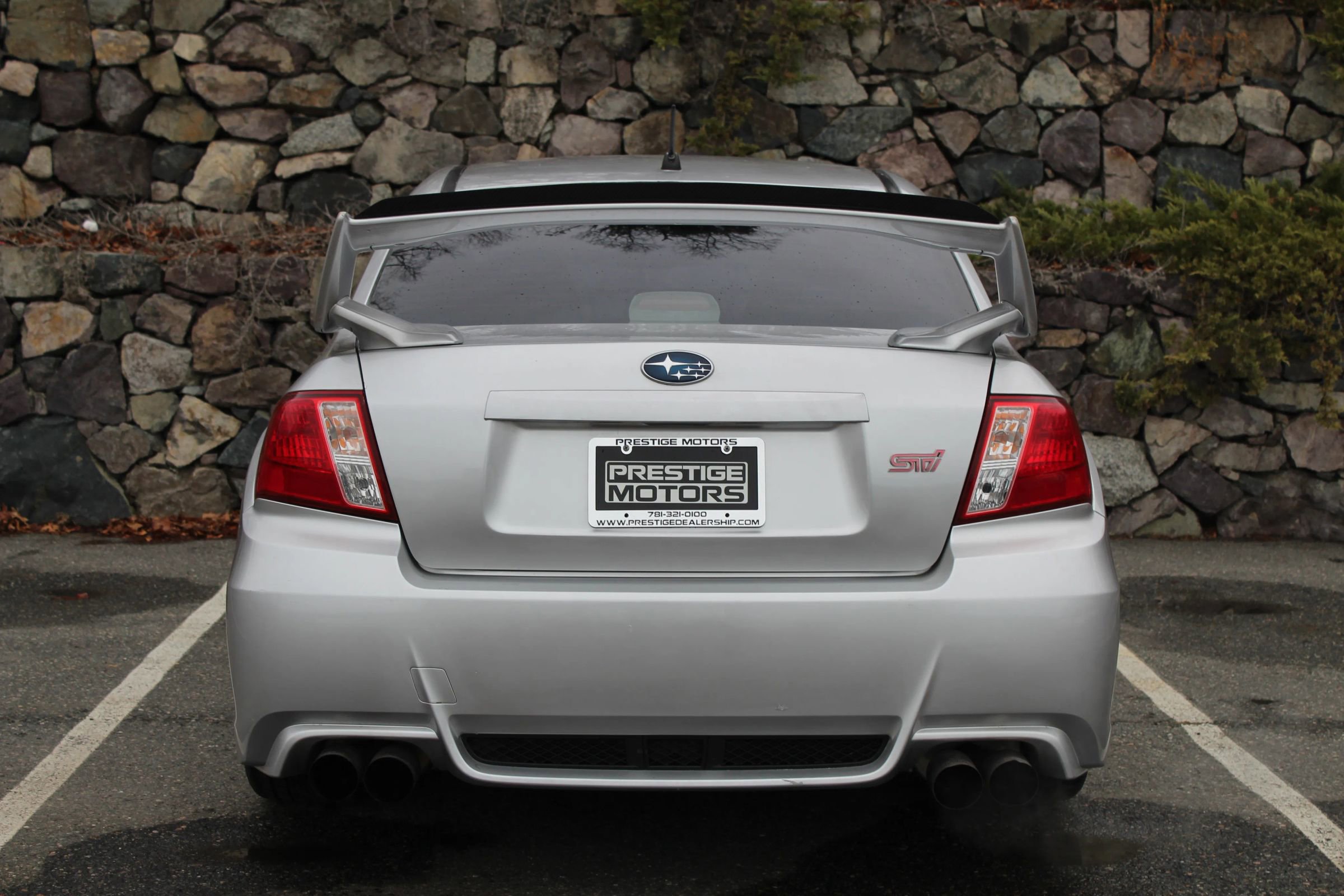Used 2011 Subaru Impreza WRX STI image 8