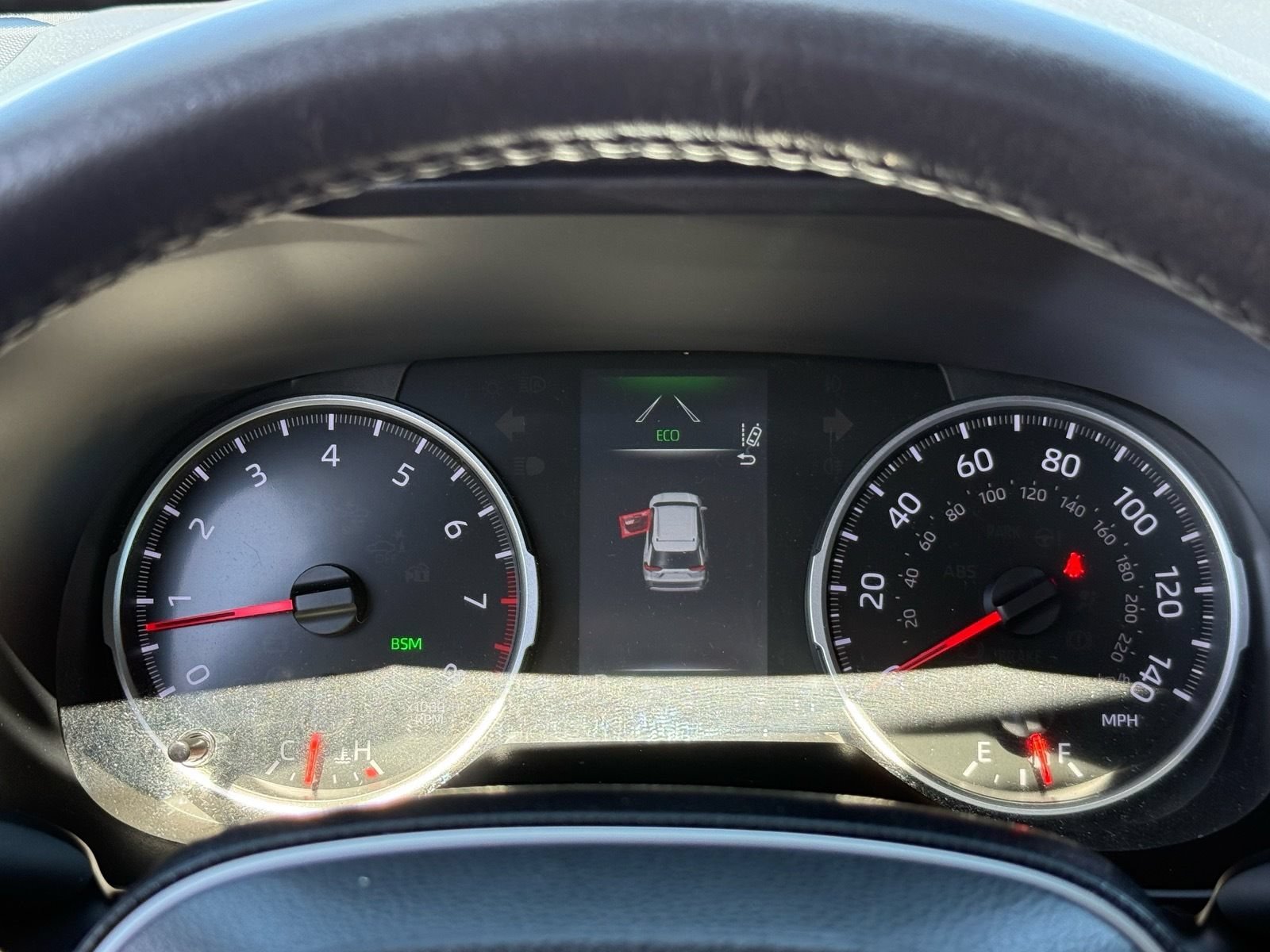 Used 2022 Toyota RAV4 XLE w/ XLE Grade Weather Package FWD image 19
