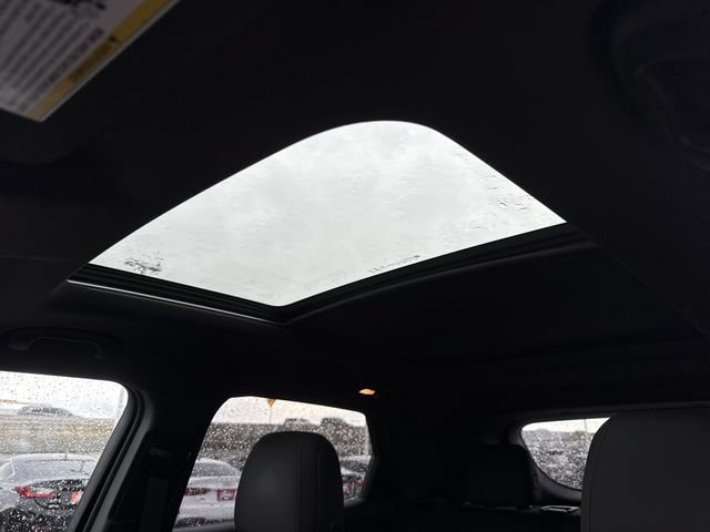 Certified 2022 Chevrolet TrailBlazer RS w/ Sun and Liftgate Package FWD image 26