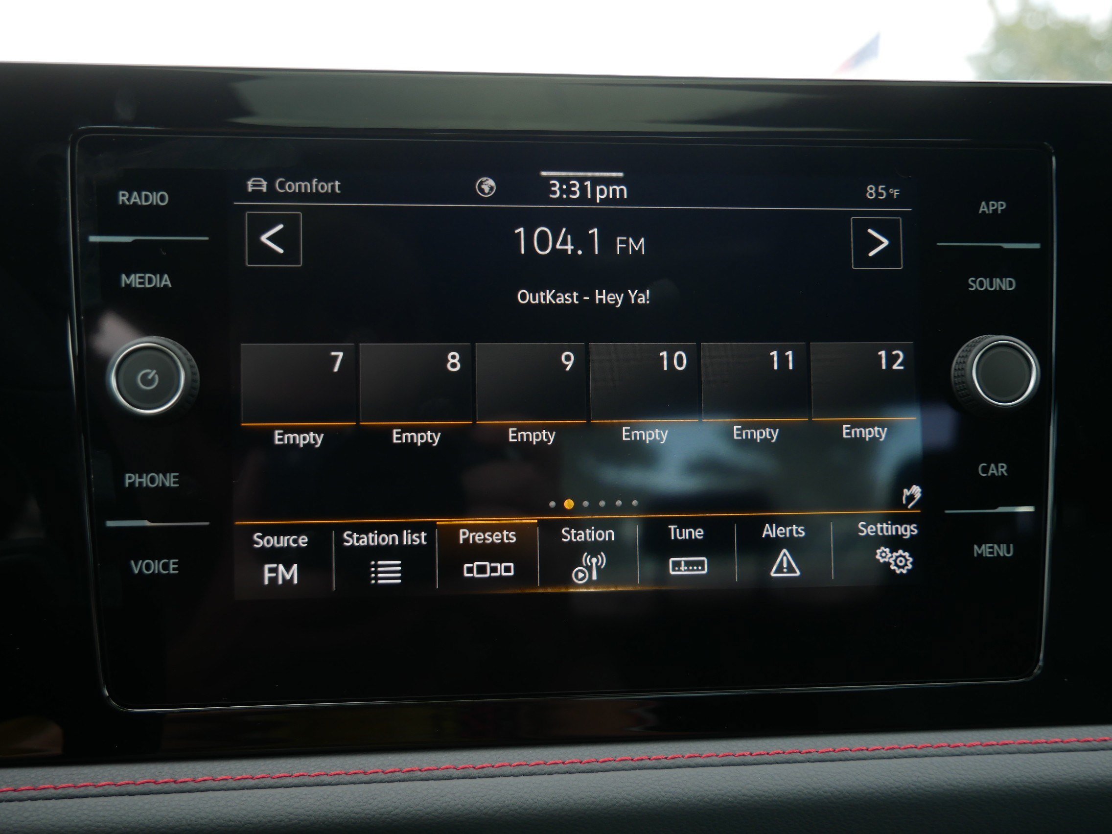 New 2026 Volkswagen Jetta GLI Autobahn FWD image 8