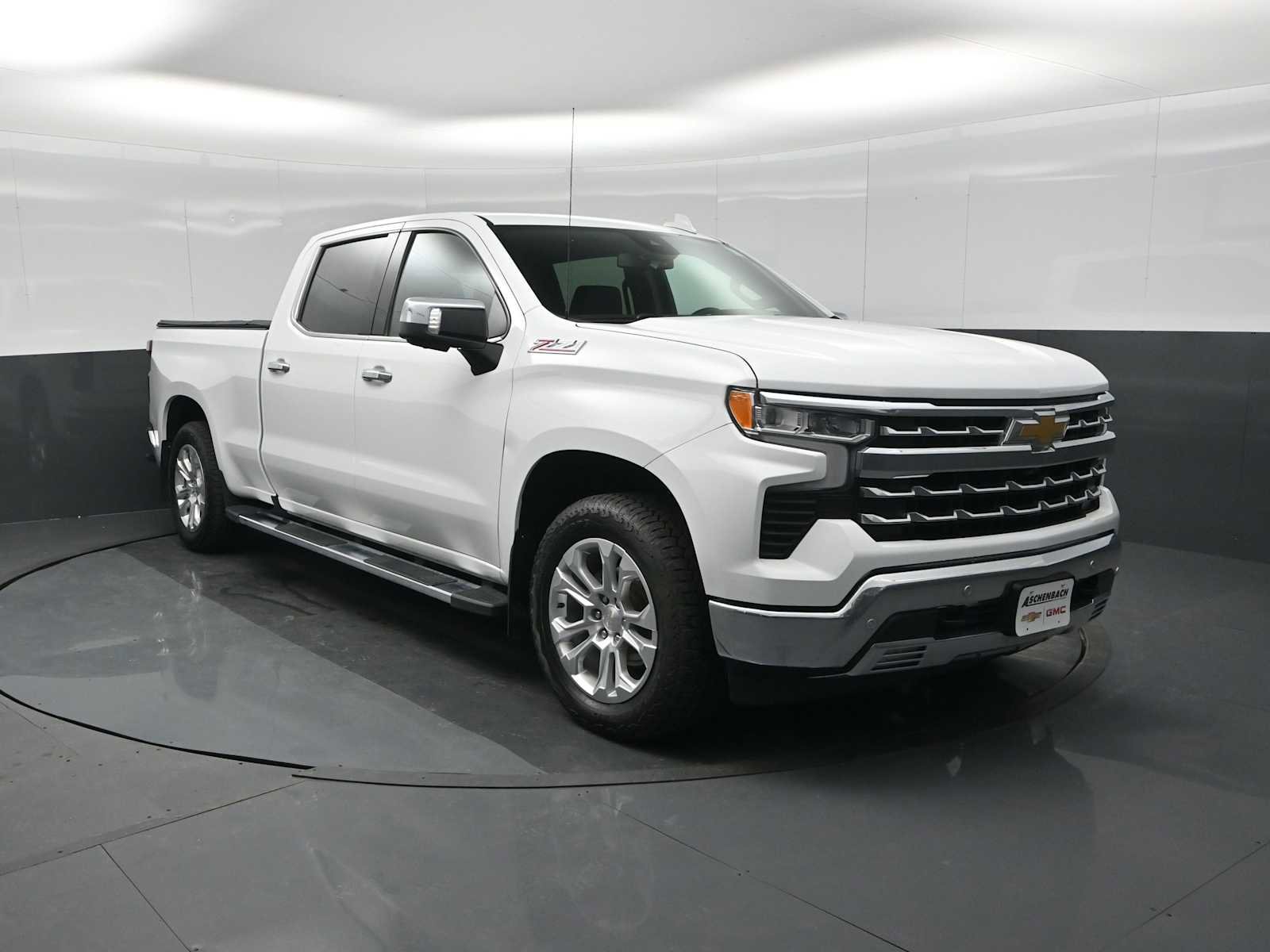 Used 2023 Chevrolet Silverado 1500 LTZ w/ LTZ Convenience Package II image 2