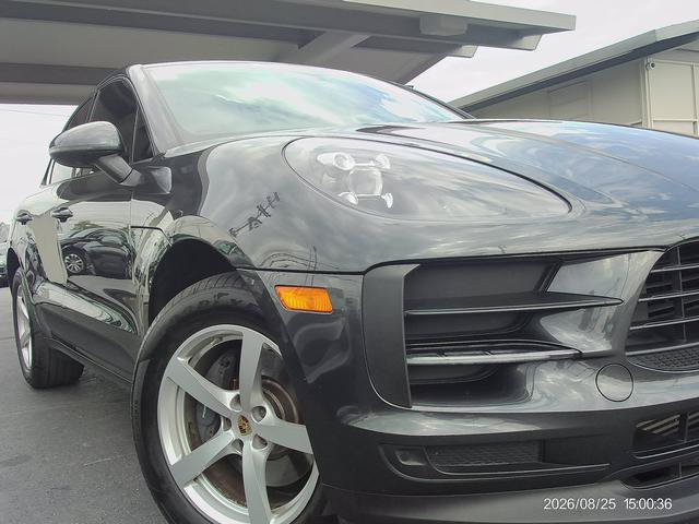 Used 2020 Porsche Macan AWD/4WD image 18