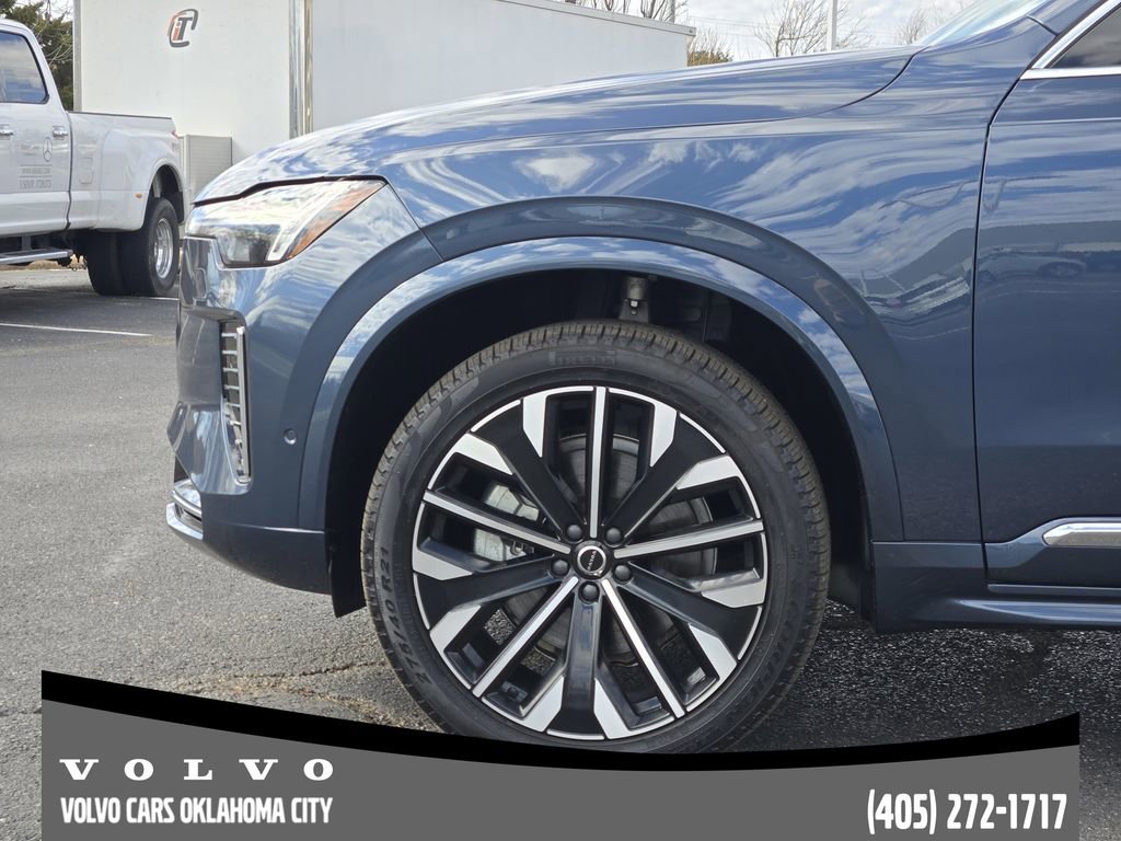 Certified 2025 Volvo XC90 B6 Plus image 6
