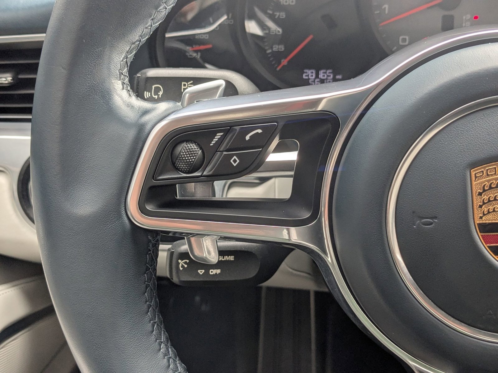 Certified 2018 Porsche 911 Carrera S RWD image 17