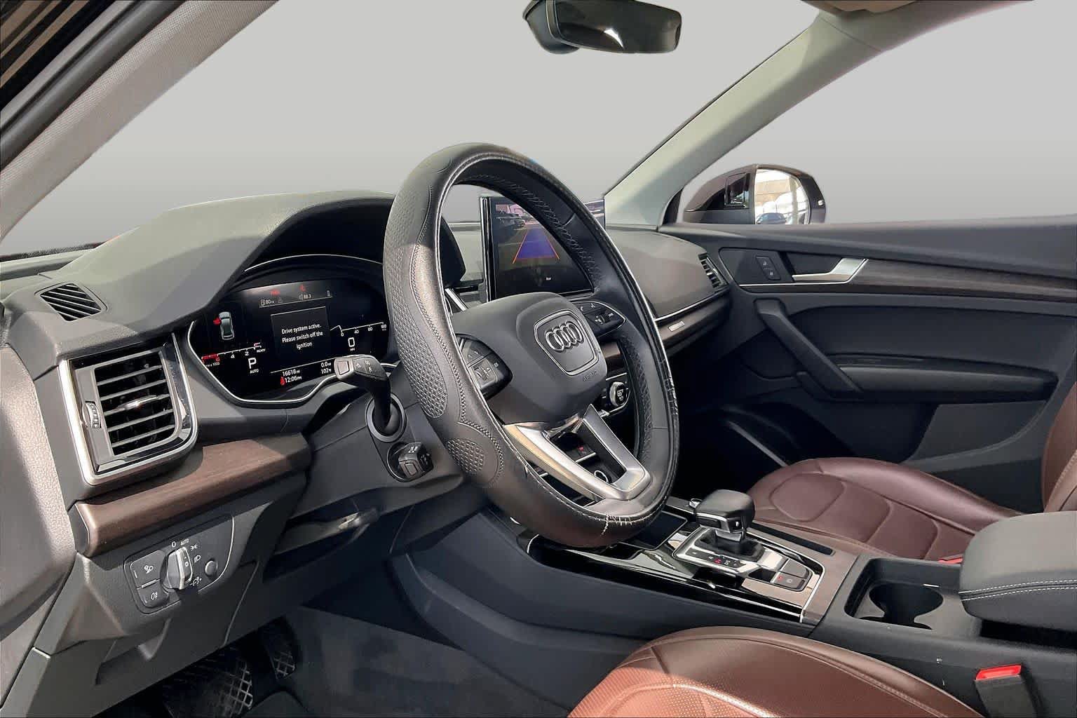 Used 2025 Audi Q5 2.0T Premium w/ Convenience Plus Package AWD/4WD image 18
