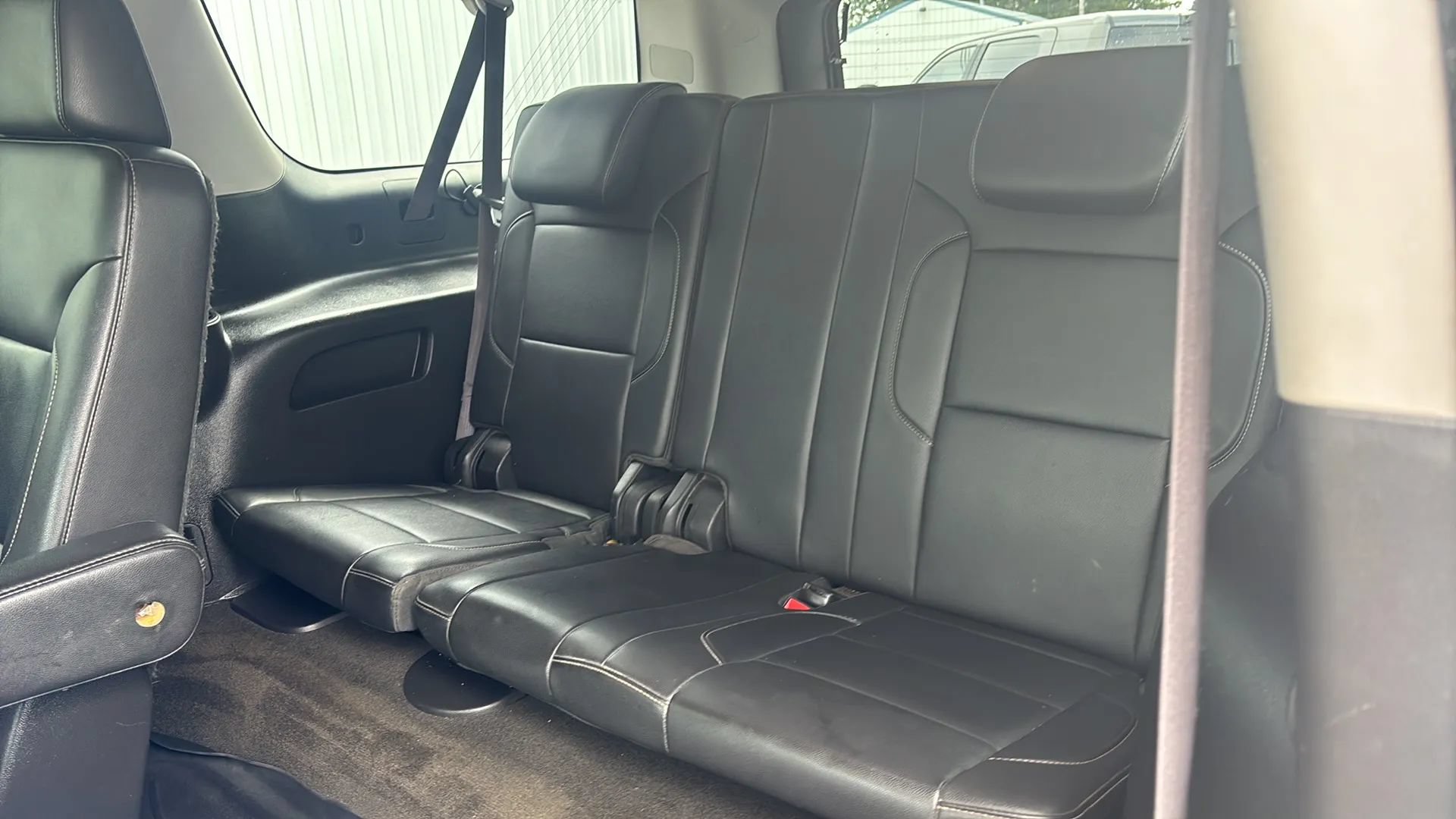 Used 2015 Chevrolet Suburban LT AWD/4WD image 18
