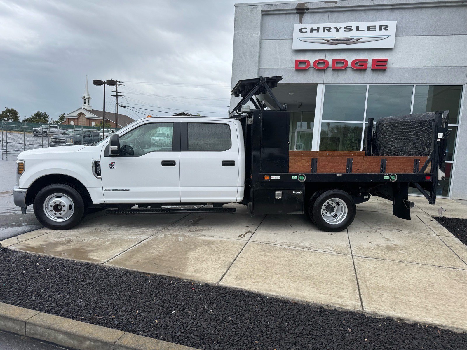 Used 2019 Ford F350 XL w/ Power Equipment Group RWD image 2