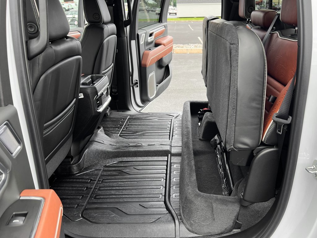 Used 2025 GMC Sierra 3500 Denali Ultimate image 23