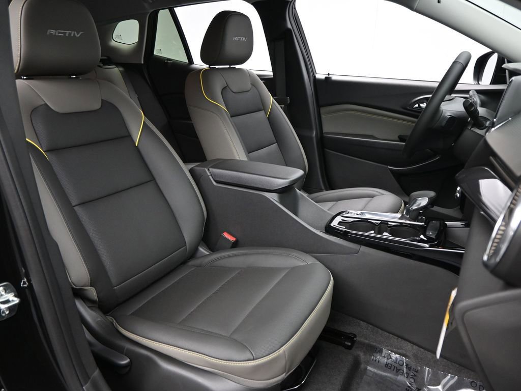 Used 2026 Chevrolet Trax ACTIV w/ Driver Confidence Package image 9