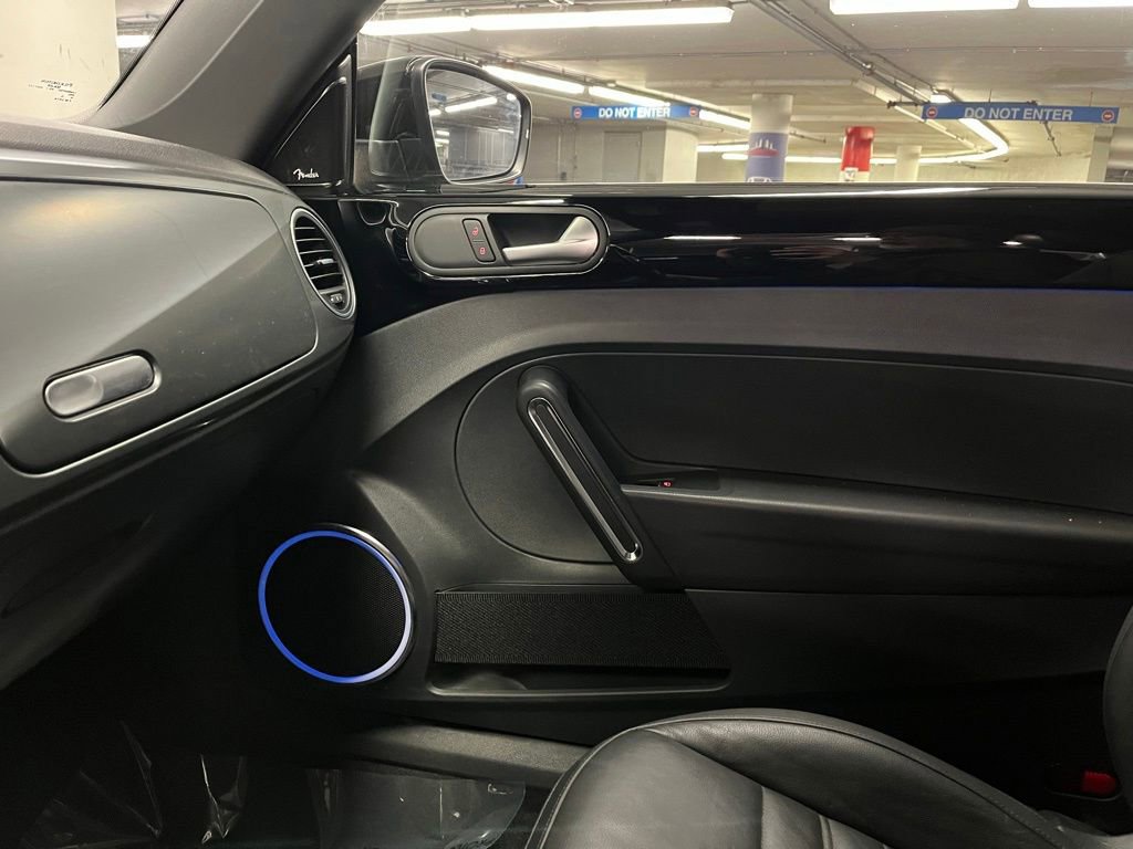 Used 2014 Volkswagen Beetle R-Line image 25