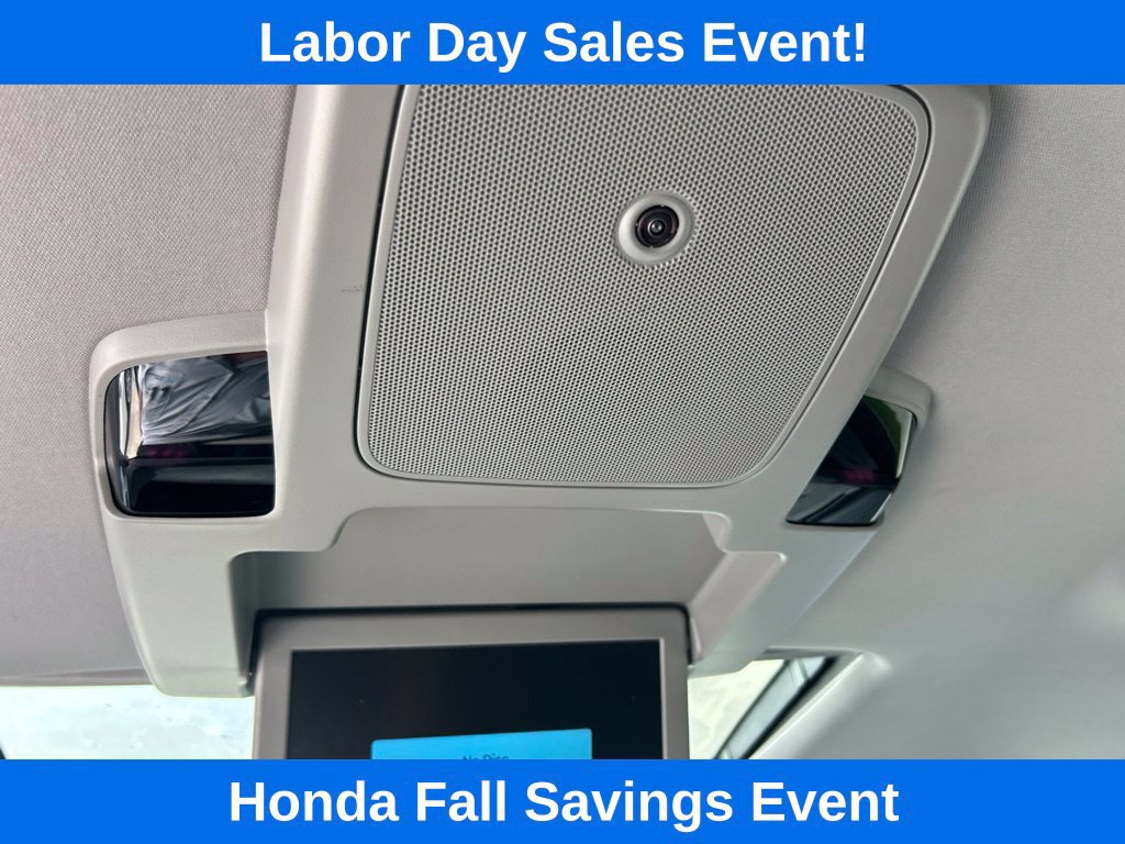 Used 2022 Honda Odyssey Elite image 14