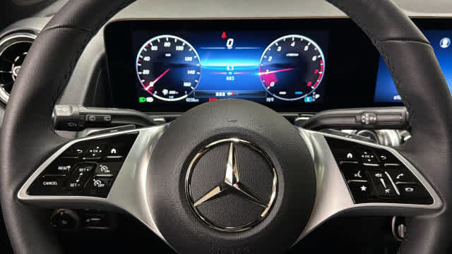 Certified 2026 Mercedes-Benz GLB 250 4MATIC image 17